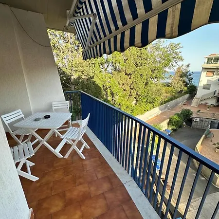 Roberto House Beach - Taormina Mare Giardini Naxos Exterior photo