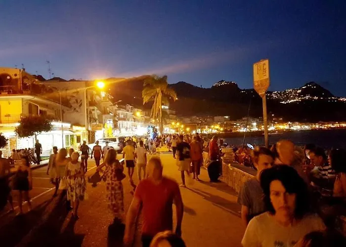 Roberto House Beach - Taormina Mare