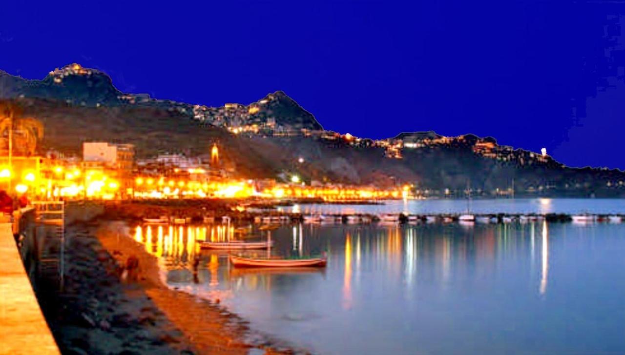 Roberto House - Taormina Mare *